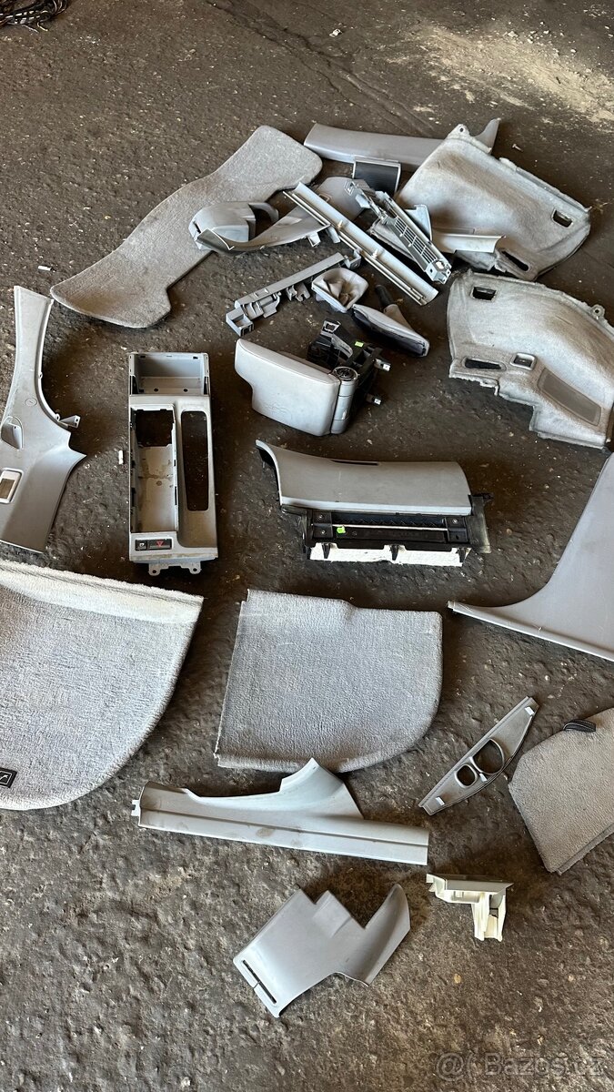 Šedý interiér z E46 tour - 4