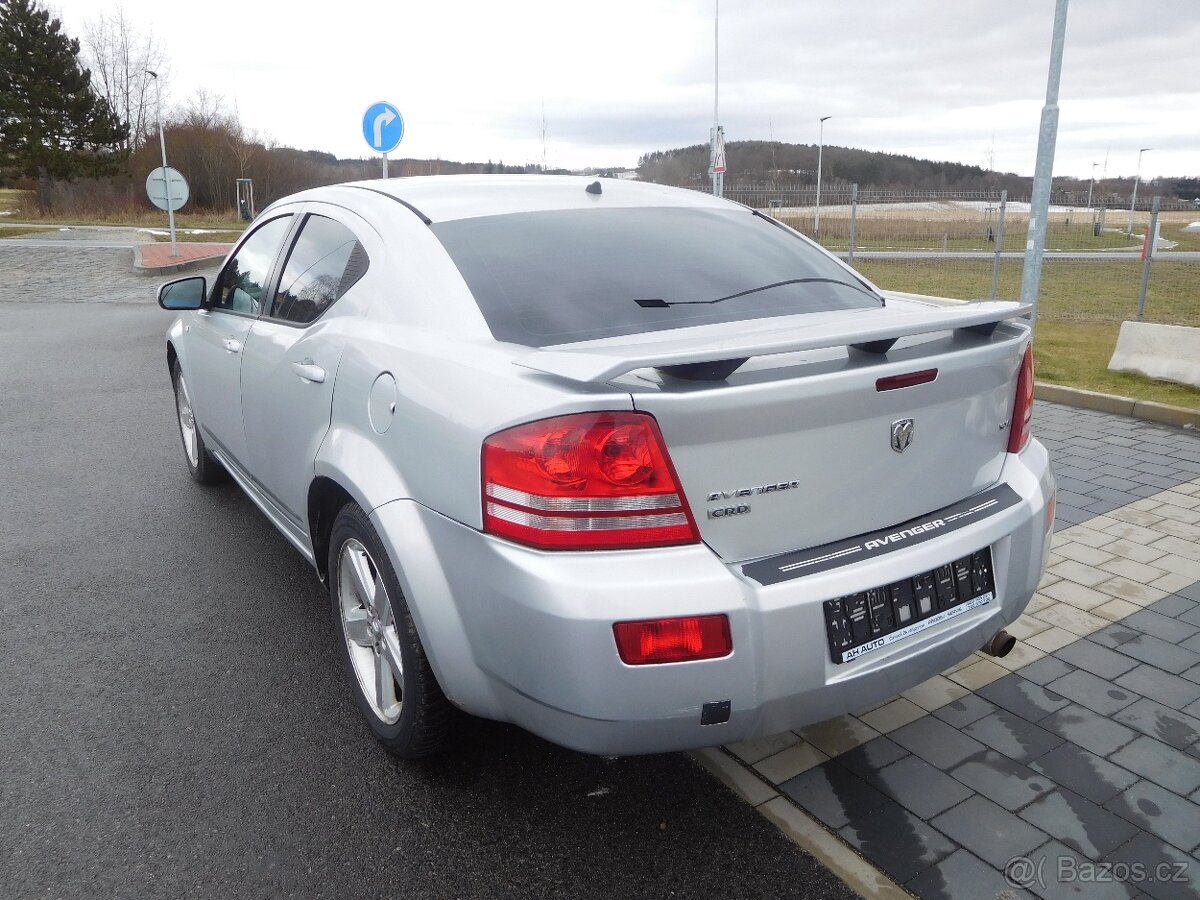 Dodge Avenger 2.0 CRD SXT, 103 kW, Klima - 4