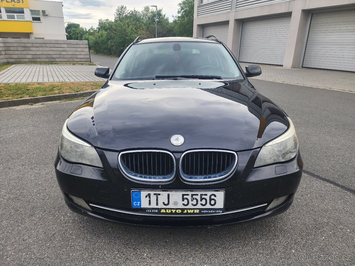 Bmw E61 520d - 4