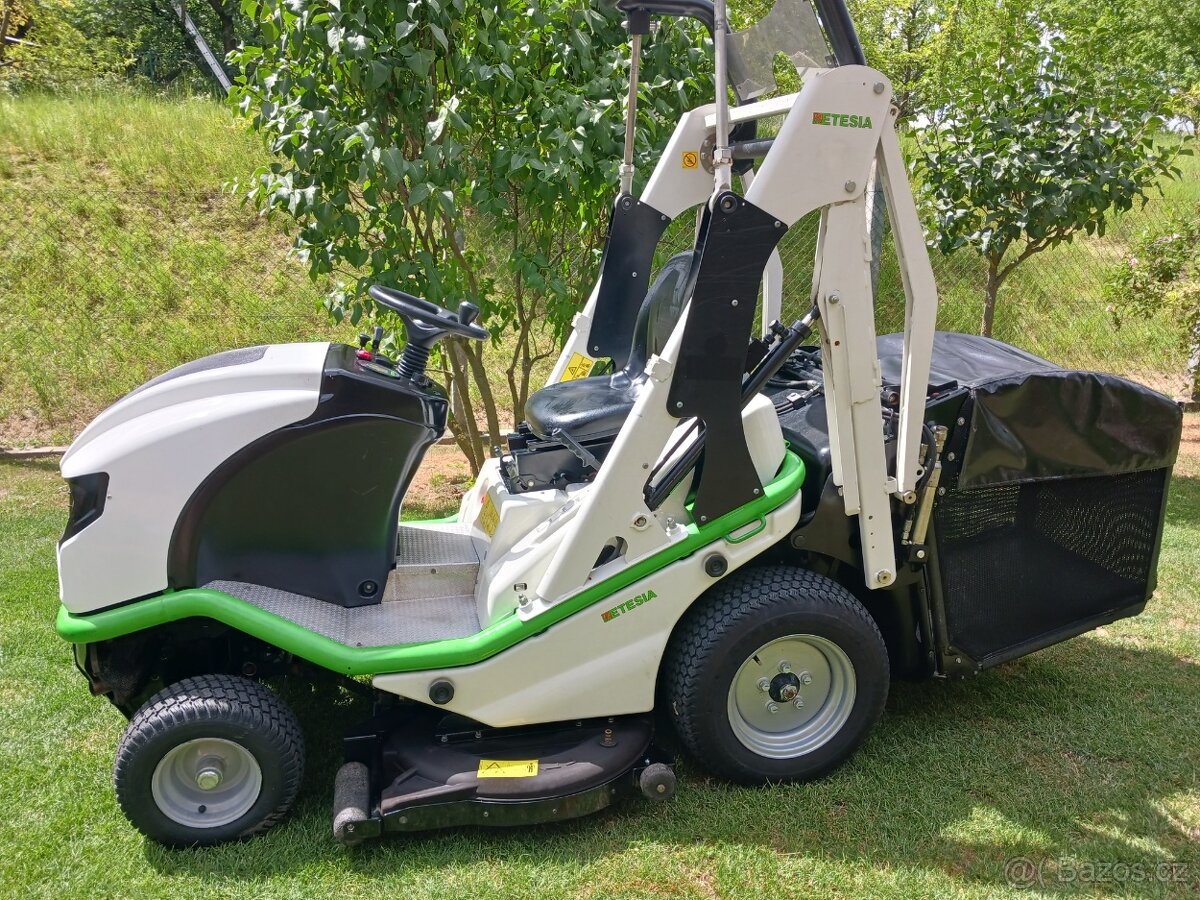 Zahradní traktor Etesia Buffalo 124 HVHP - 4