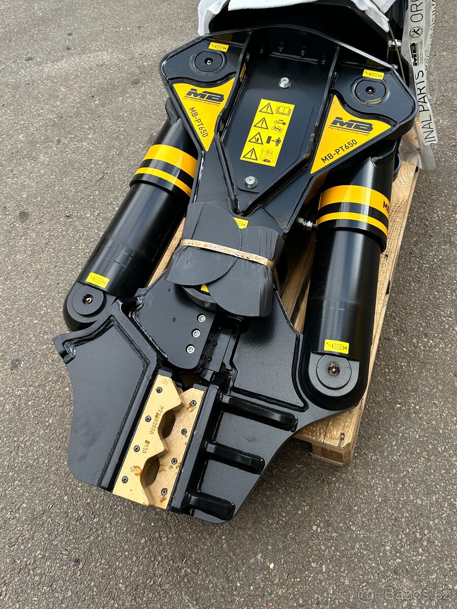 Demoliční nůžky MB Crusher - 4