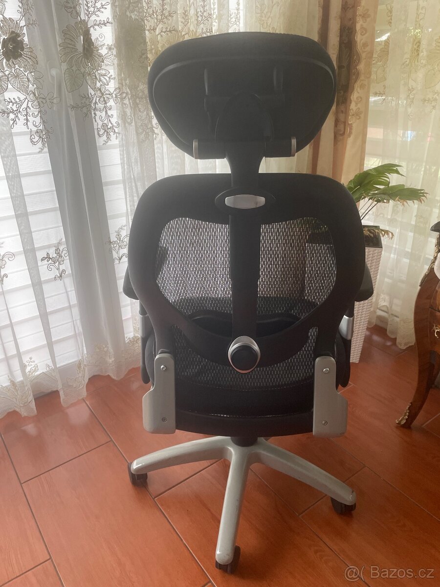 Ergonomická kancelářská židle - 4