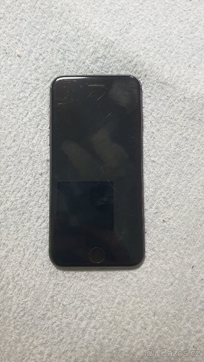 Apple iPhone 8 - 4