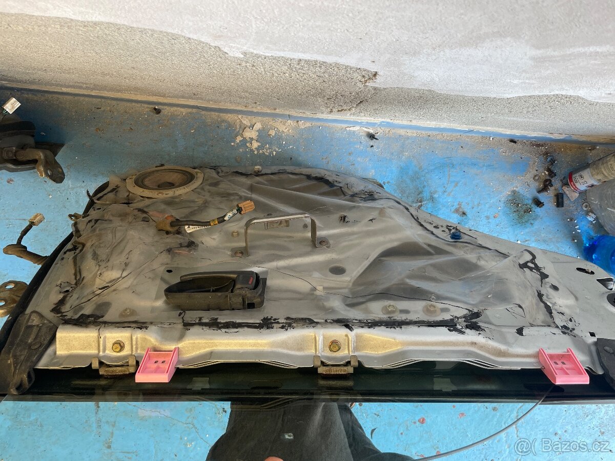 Zadní dveře Subaru Impreza WRX combi - 4