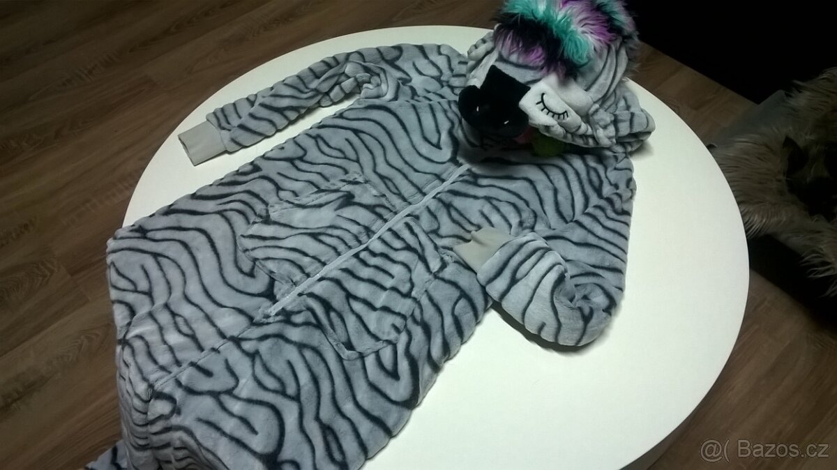karnevalovy kostym vel 158 ZEBRA - 4