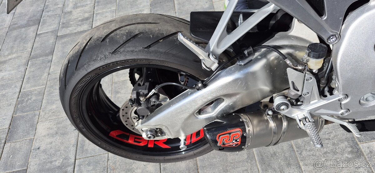 Cbr 1000 rr 2011 Brno. 80000 Kč. - 4