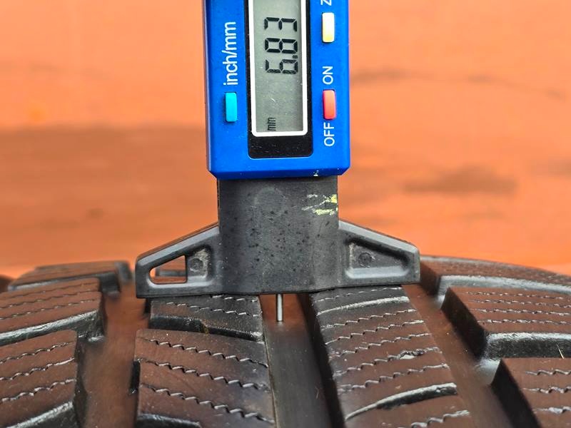 Zimní Nexen 235/55/17XL - 4