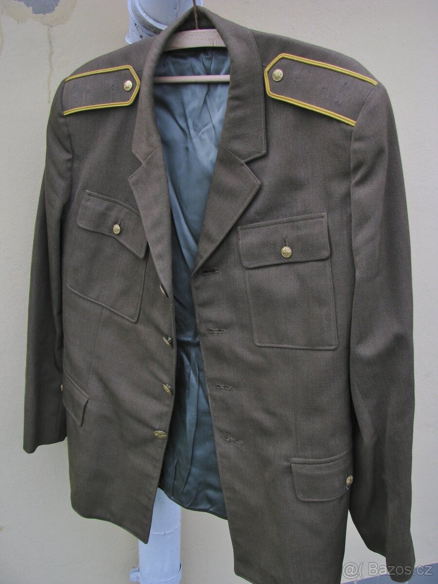 STARÝ VOJENSKÝ NEBO VB KABÁT - 4