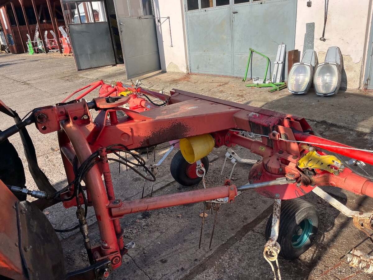 Obraceč píce Poettinger - 6 rotorů - 4