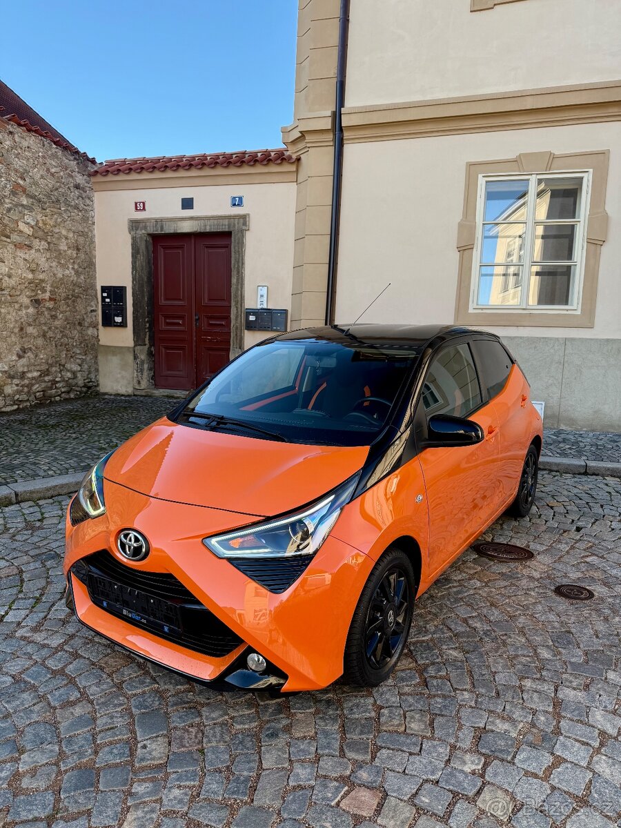 Toyota Aygo 1.0i 53kw ČR Automat 1.Maj Klima - 4