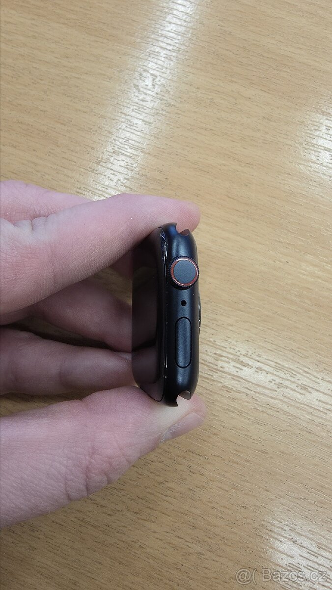 Apple Watch SE 2 44mm Cellular + záruka - 4