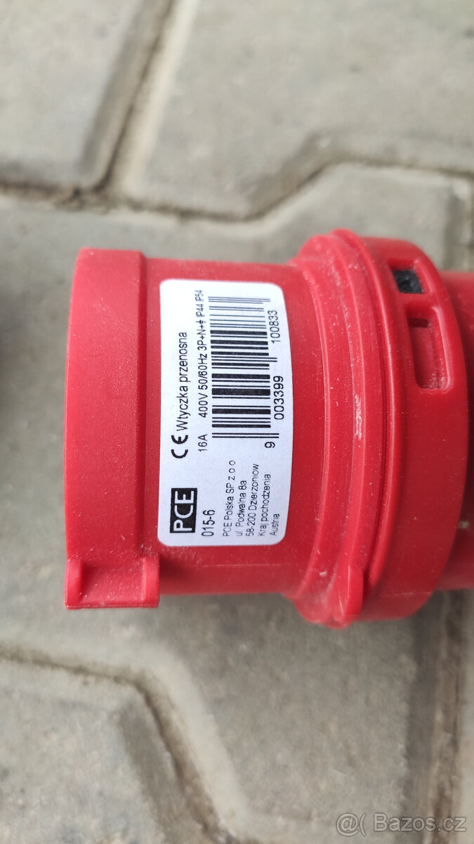 Prodám jističe, rozvaděč a 3f zásuvky 16A - 4