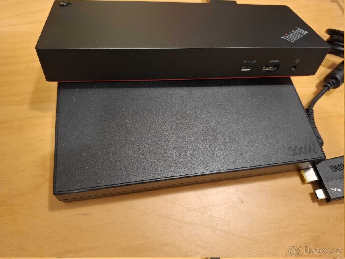 Lenovo ThinkPad Thunderbolt 4 Workstation Dock - 4