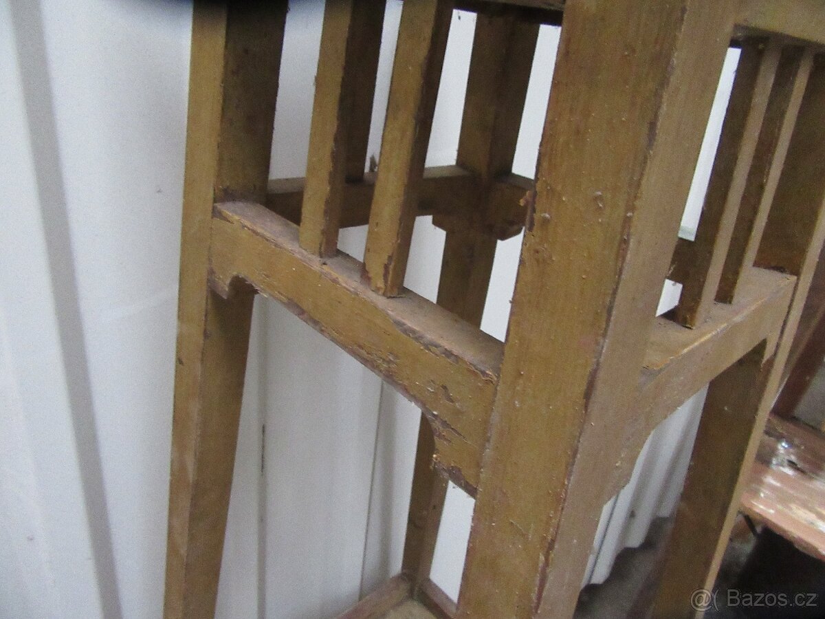 Nabízím starožitný stojan na kytky z měkkého dřeva-secese . - 4