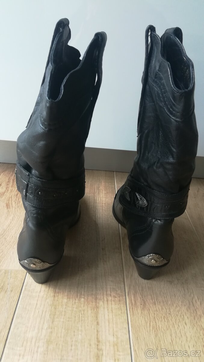 Prodám dámské kozačky. Vel. 40. Pěkné /nové. - 4