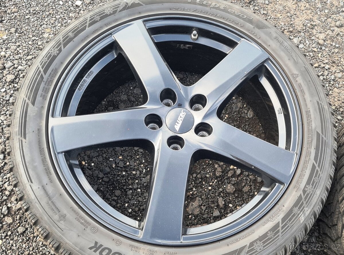 Zimní alu Tucson, Sportage, Hankook 245/45R19, 4x8mm - 4