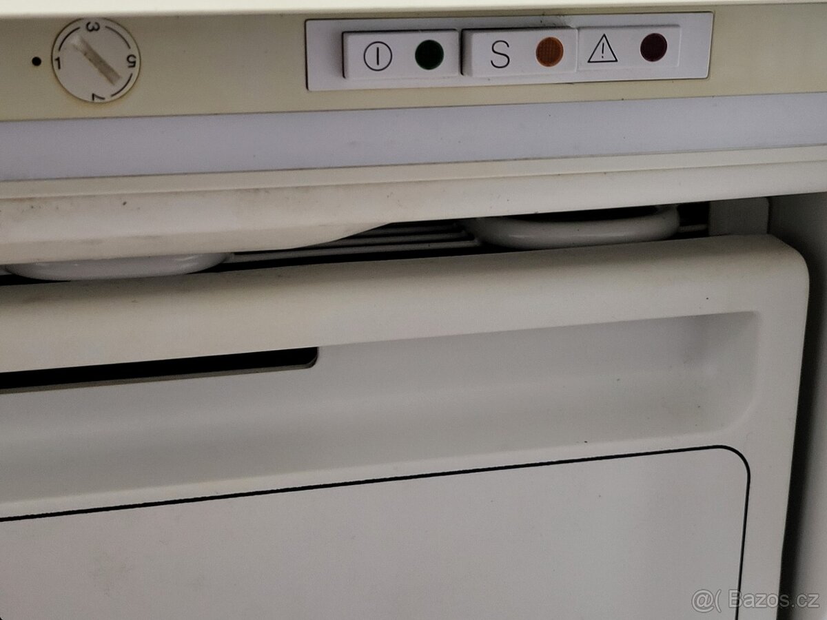 funkční mrazák Siemens 110L, levně - 4