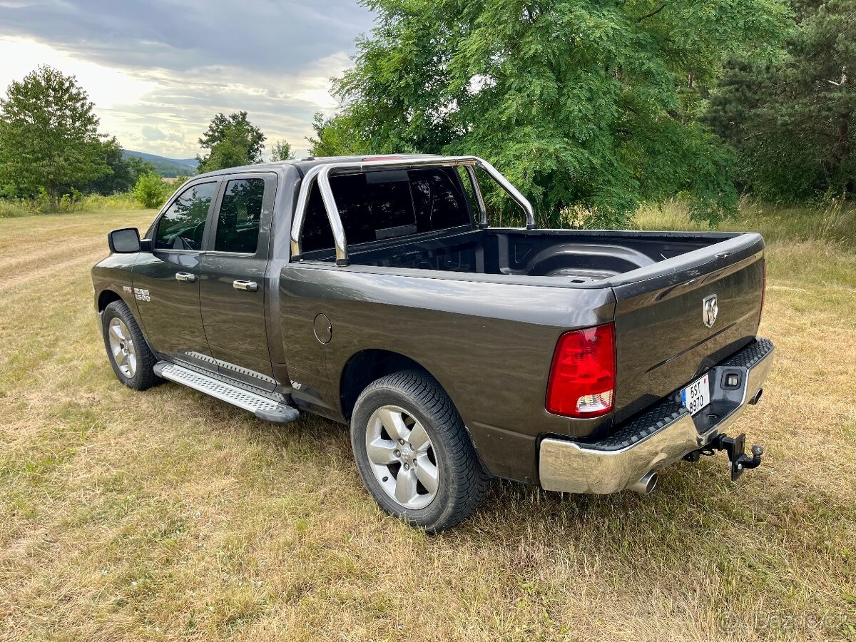 Prodám Dodge RAM 1500 5.7 HEMI QuadCab Big Horn