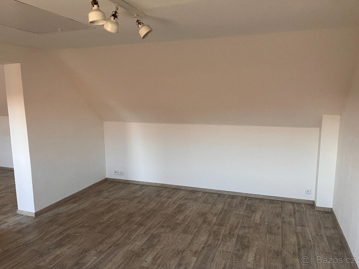 Rodinný dům 138m2, pozemek 427 - 4