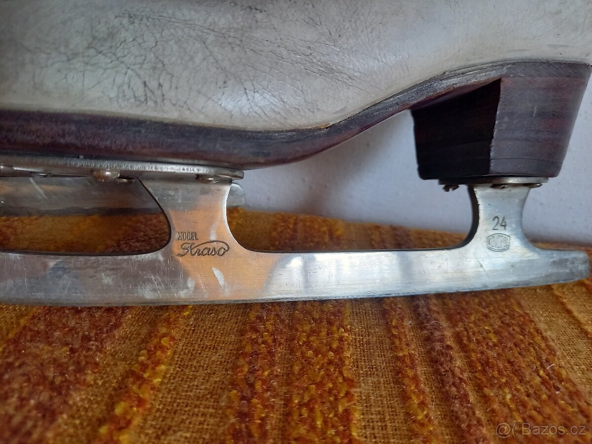 Dívčí / dámské lední brusle - 4