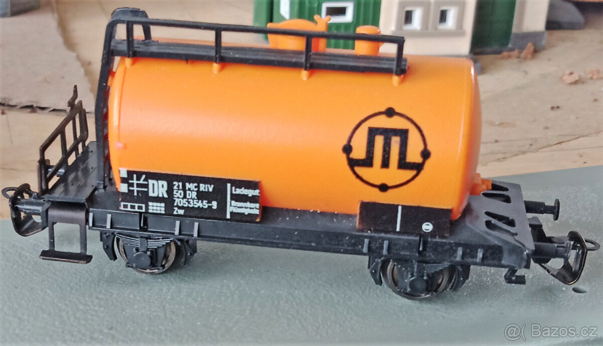 Cisterna. DR. Spřáhlo Očko. Kovové dvojkolí. - 4