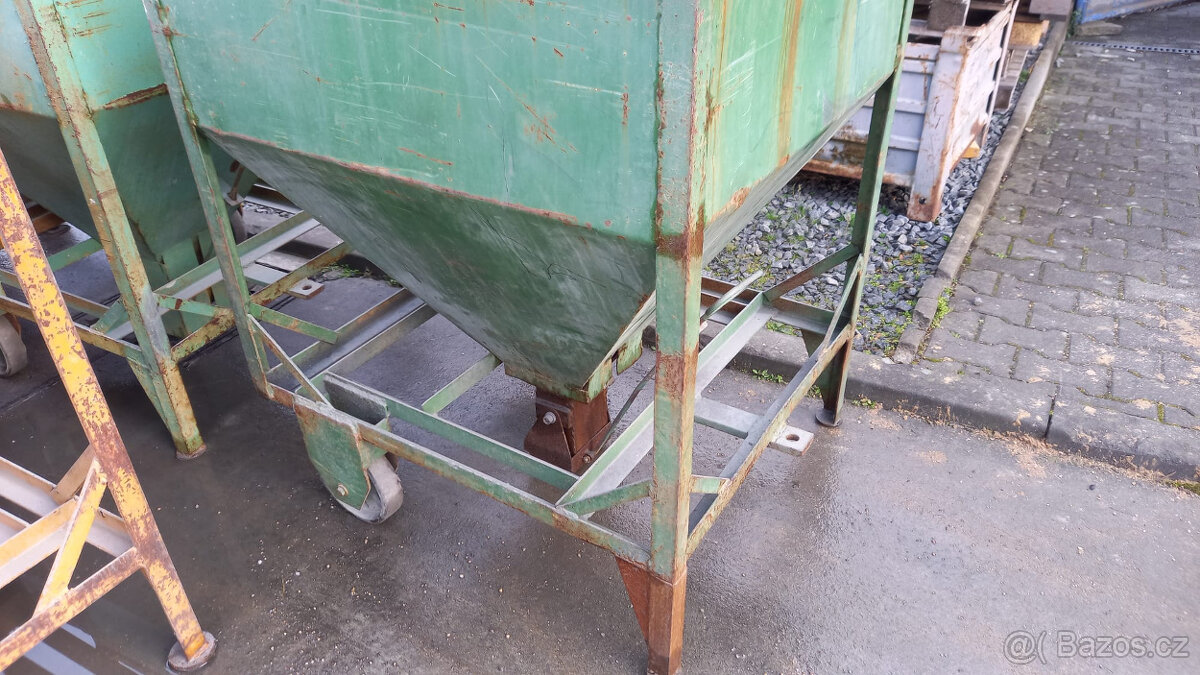 Hoboky - vozíky na surovinu - 4