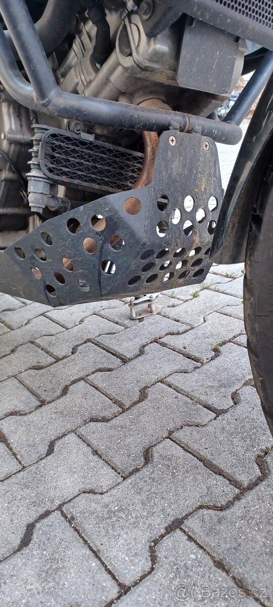 Suzuki Vstrom 650DL - 4