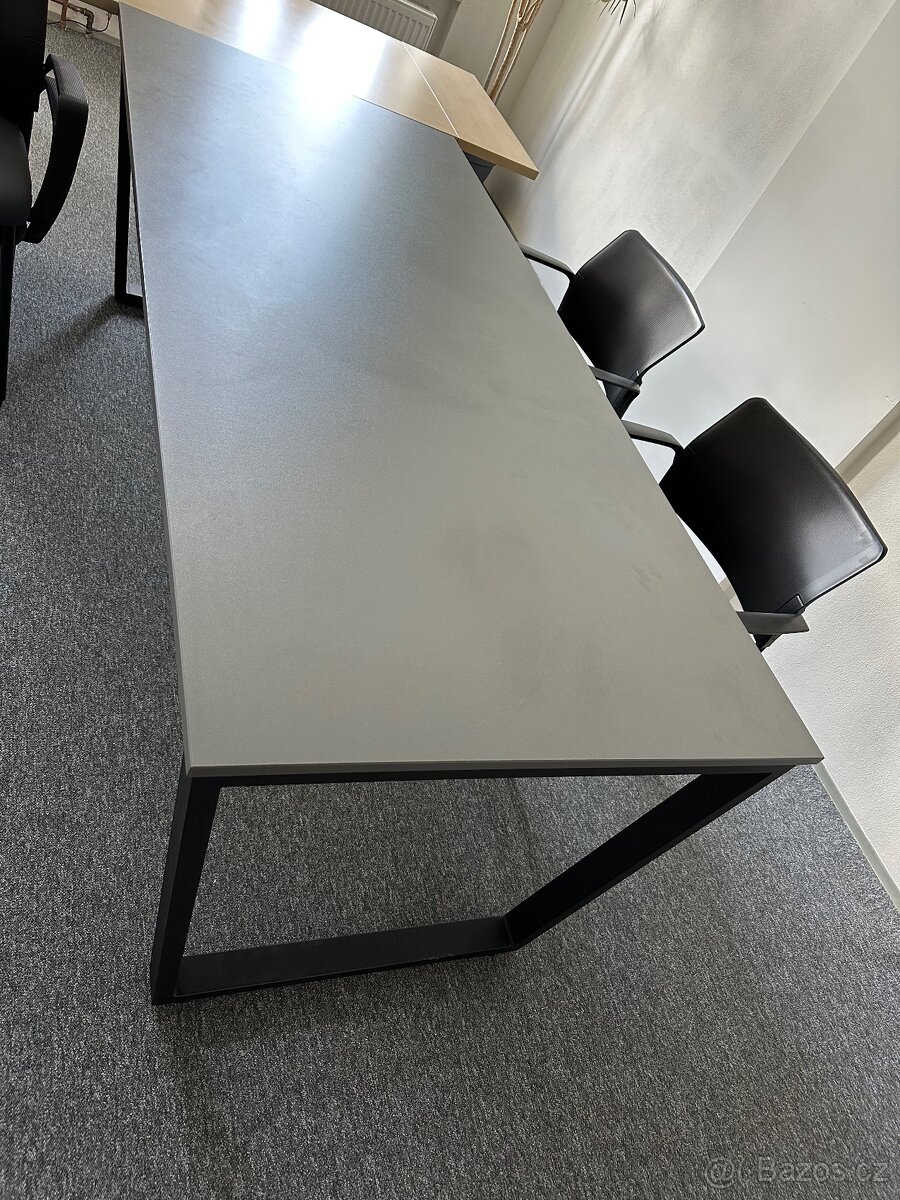 Konferenční stůl a židle - 4