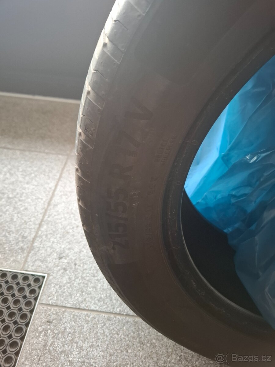 Continental 215/55 R17 - 4