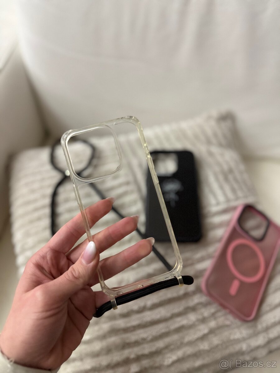Set krytů na iPhone 15 Pro - 4