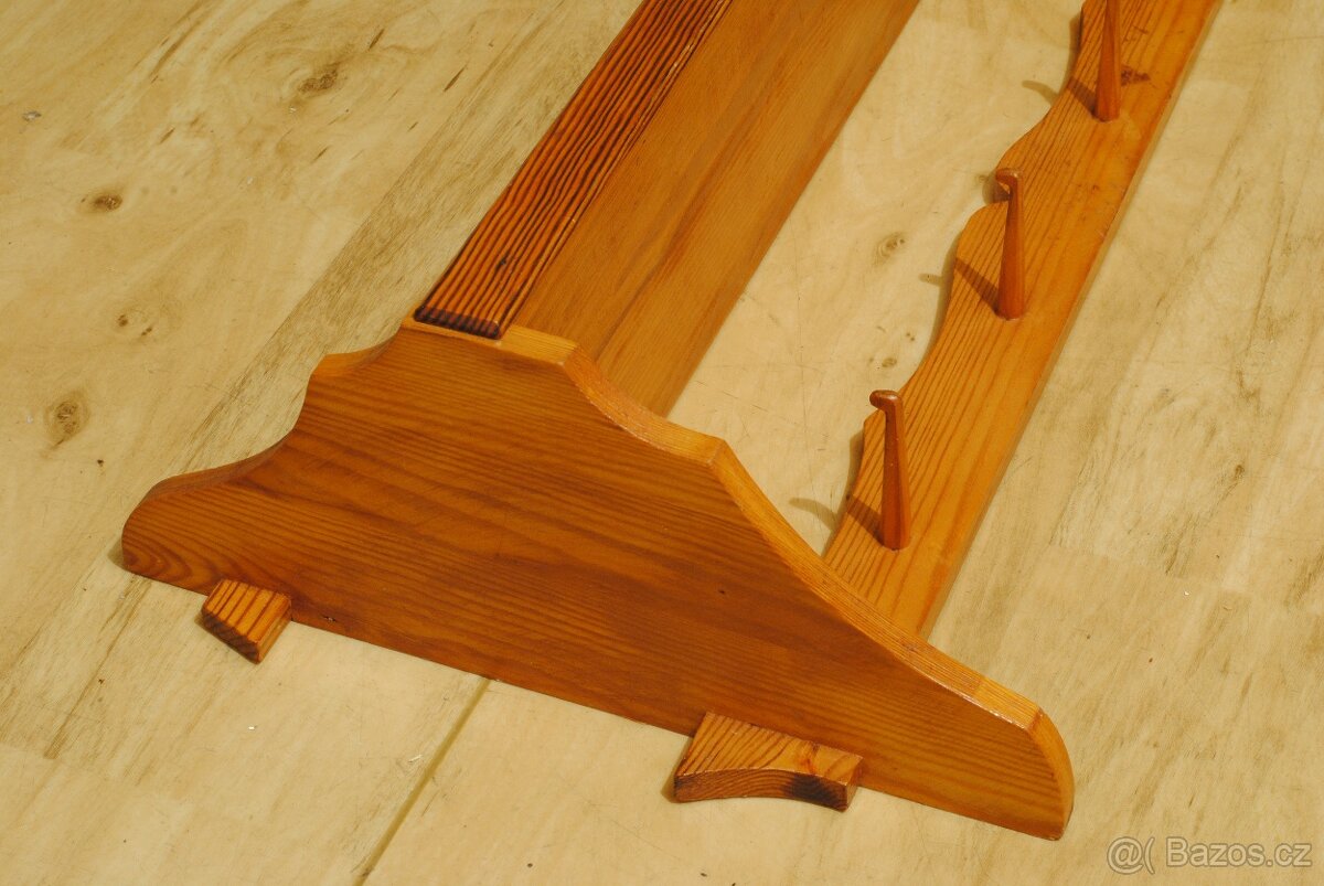 RETRO DŘEVĚNÁ POLIČKA S HÁČKY - 4