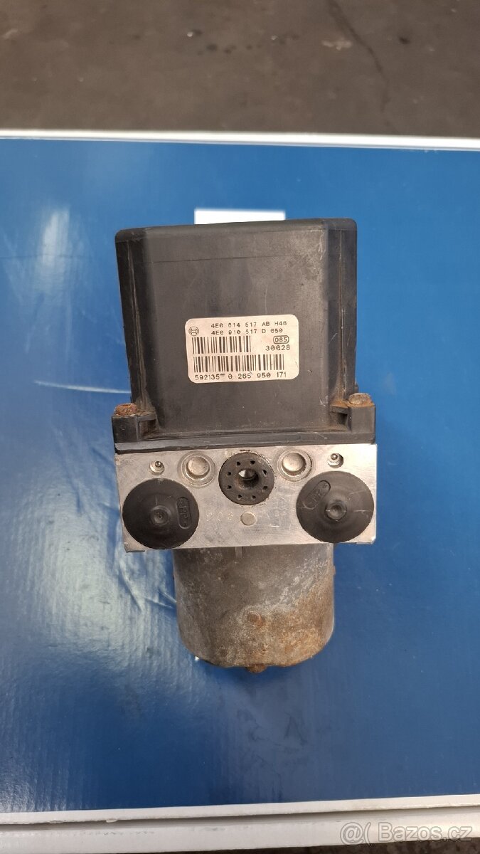 Jednotka ABS Audi A8D3 - 4