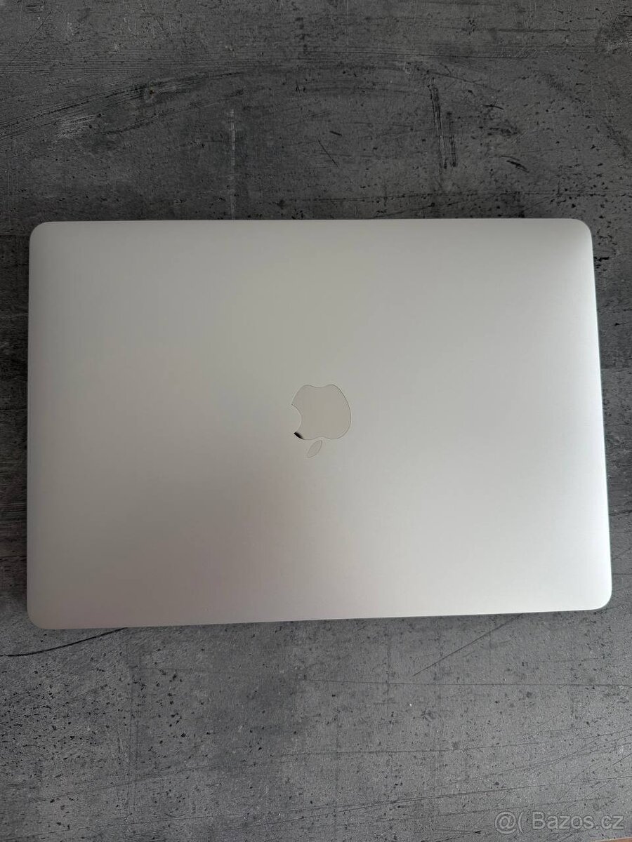 MacBook Air 13" M1, 2020 - 4