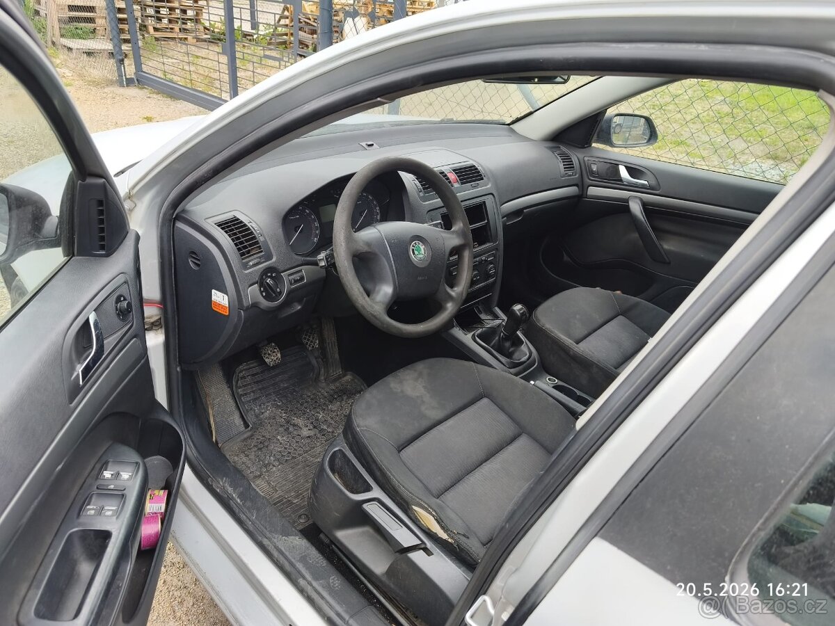 Škoda Octavia 2 2.0tdi 103kW ND - 4
