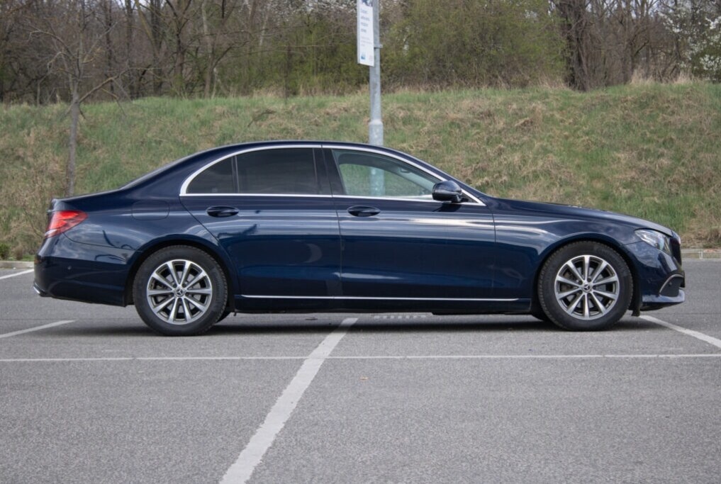 Mercedes-Benz E trieda 200, 9G-Tronic - 4