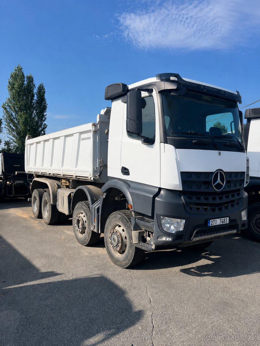 Mercedes Arocs - 4