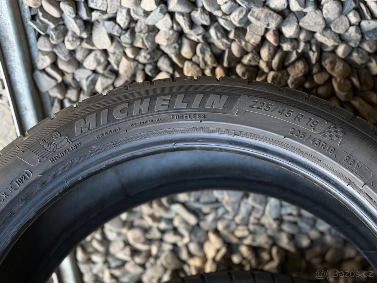 225/45/19 - Michelin letní pár pneu - 4