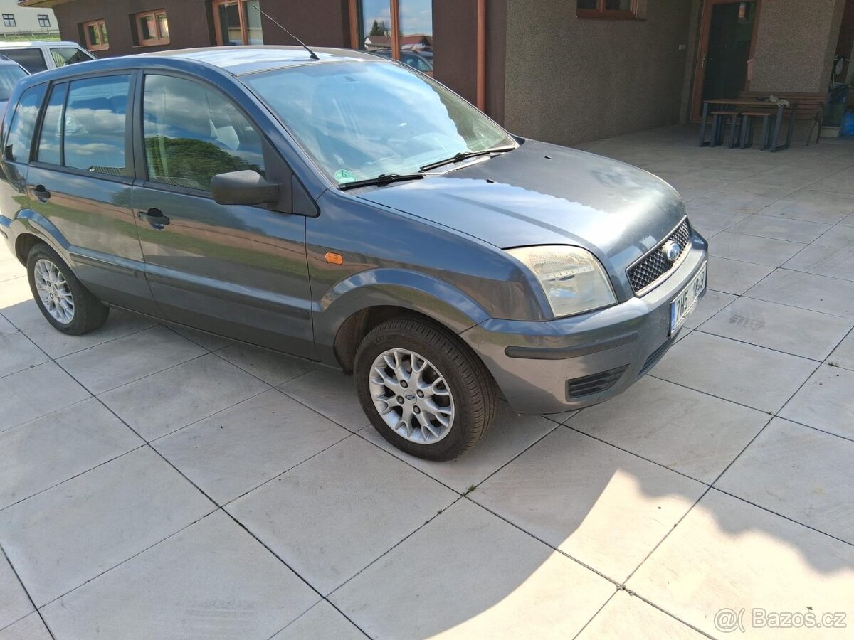 Ford Fusion 2003 - 4