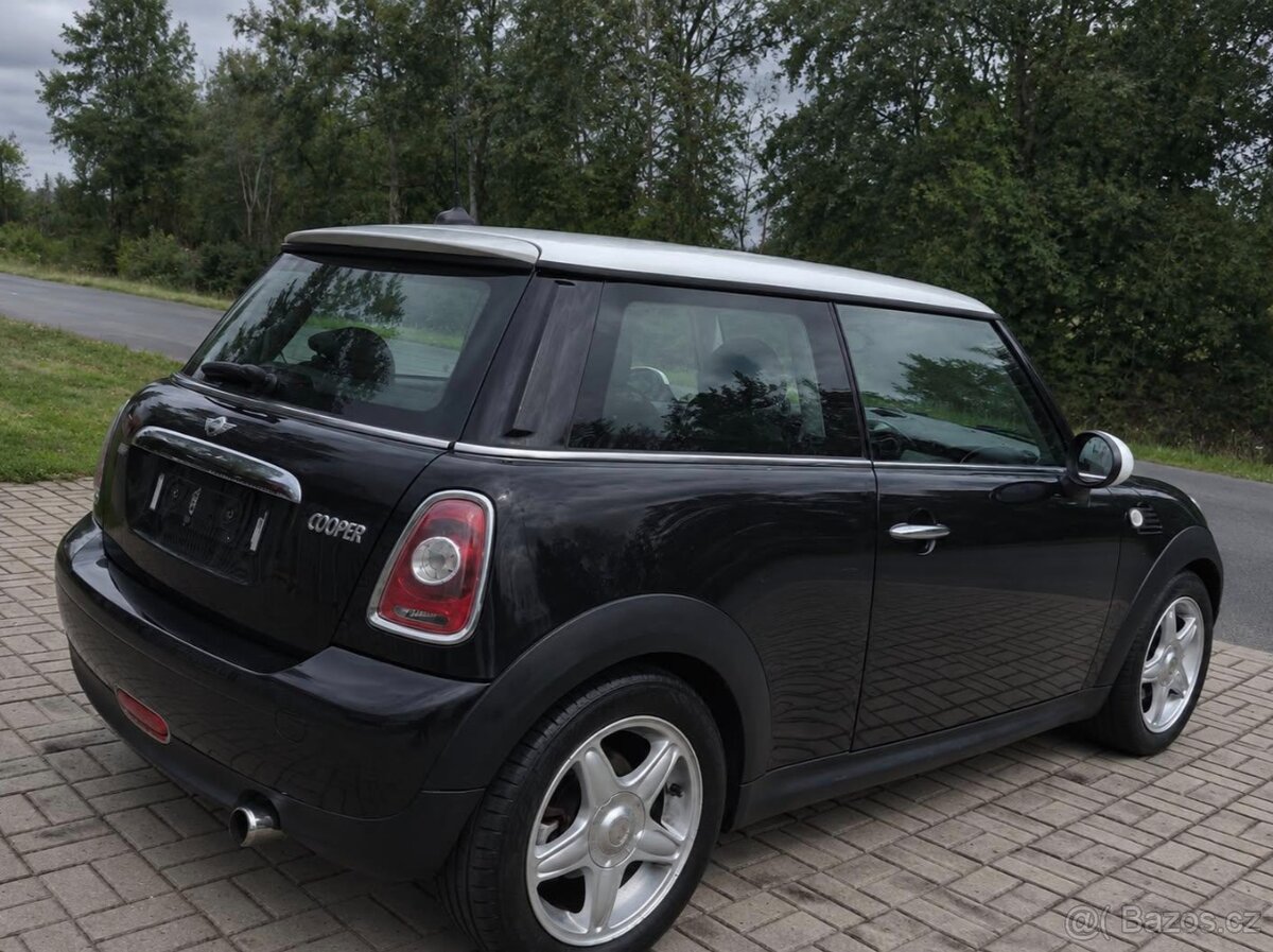 Míní Cooper 1.6i 88kW 1.Majitelka - 4