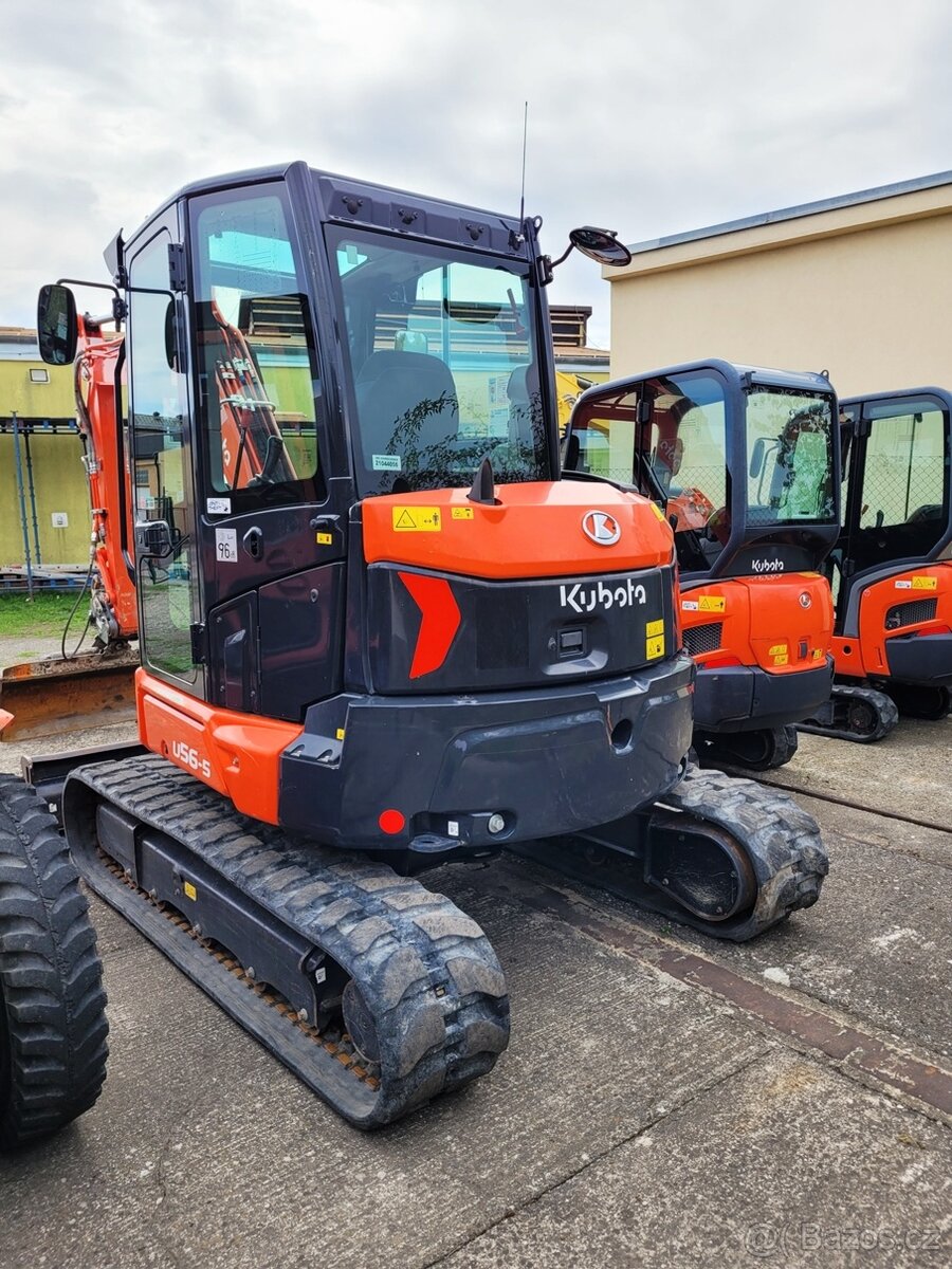 minibagr Kubota U56-5 - 4