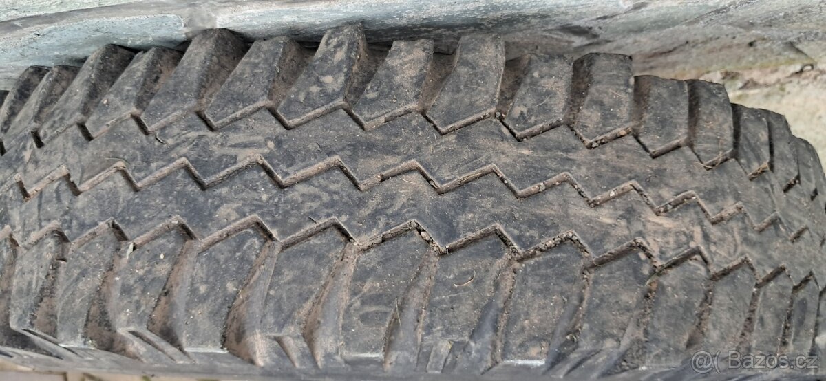 Prodám náhradní kolo na br. kombajn Bolko Z643 - 4