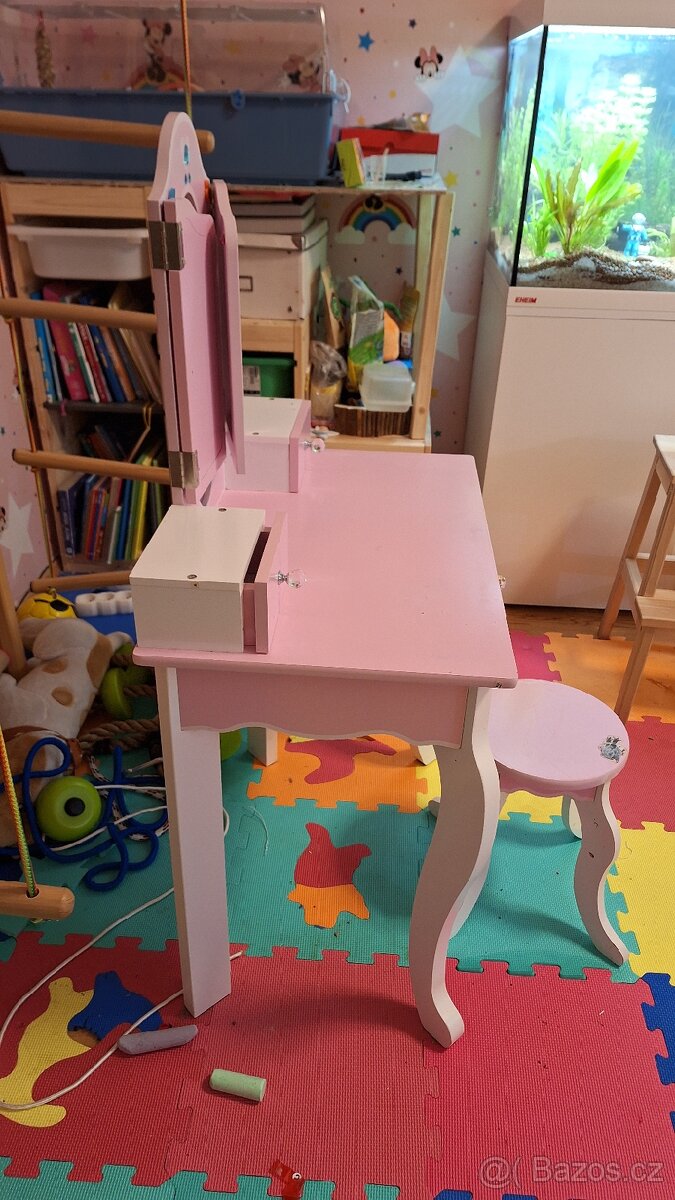 Dětský toaletní stolek - 4