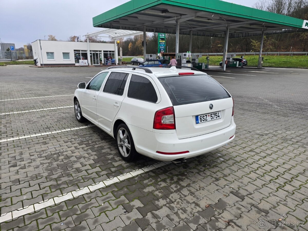 Škoda Octavia 2 FL RS Combi - 4