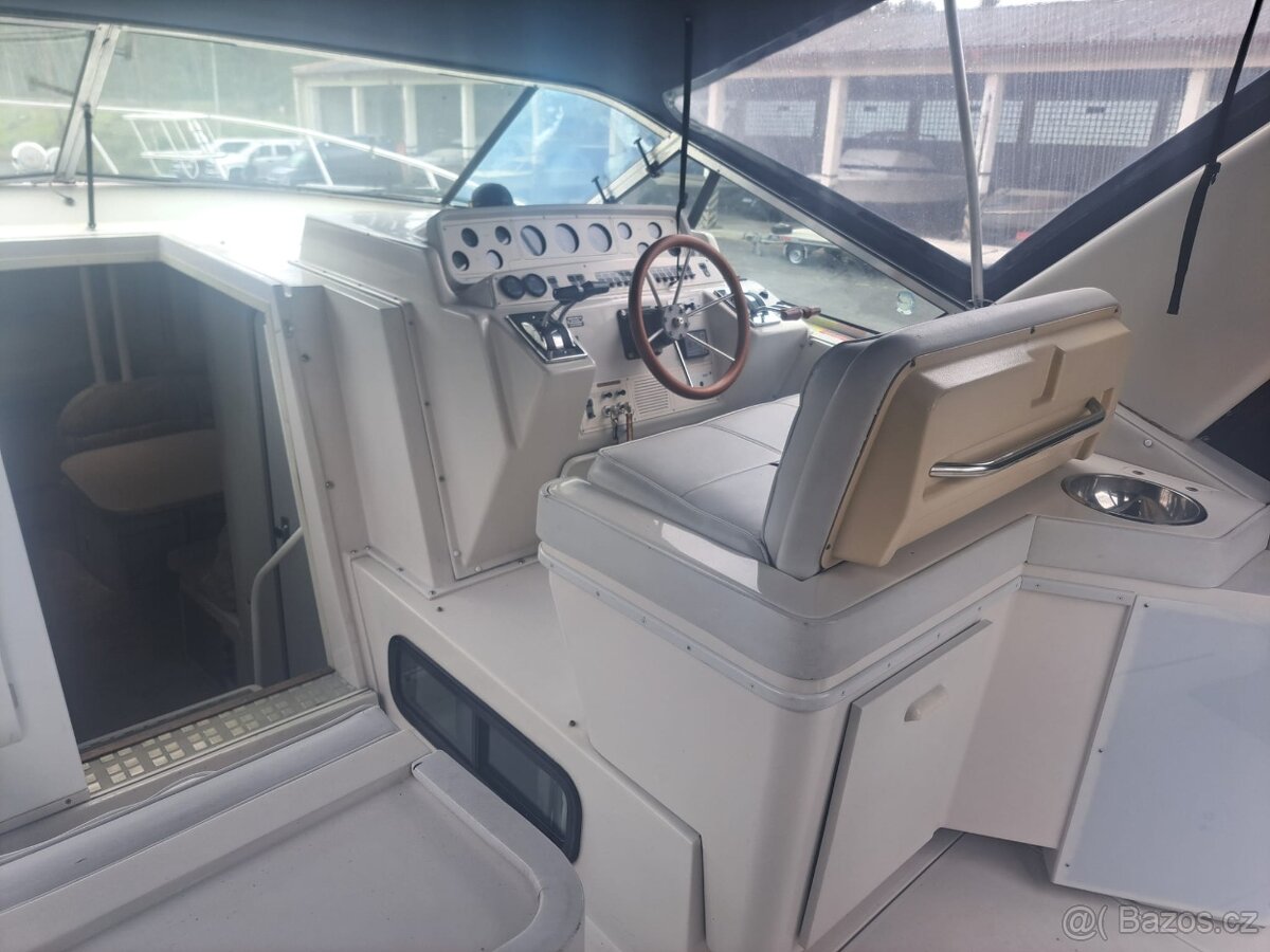 Kajutová motorová loď Wellcraft Grand sport 34 - 4