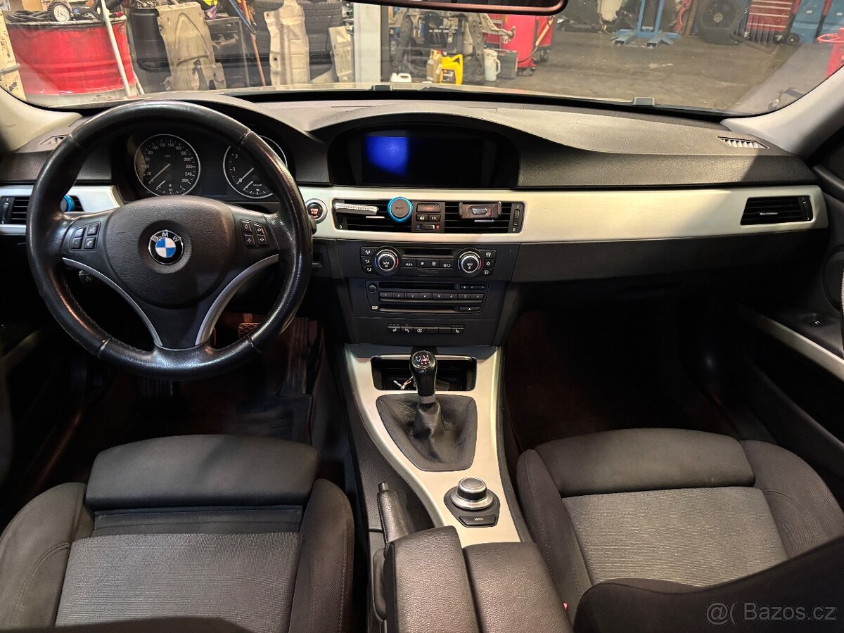 BMW e90 325i 160kw - 4