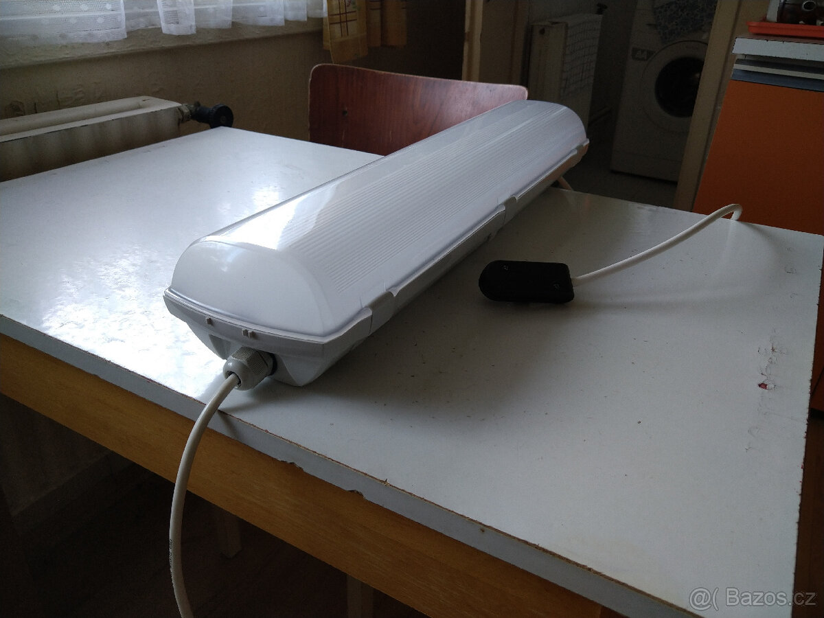 LED svítidlo s regulační svítivosti - 4