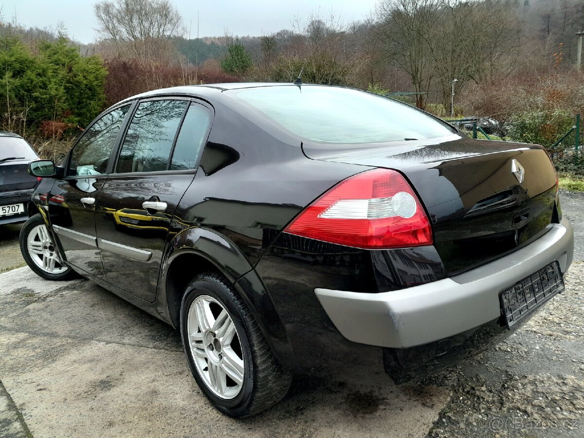 Renault Mégane 1.6i 16V 83kW rok 2004 naj.165tis. NOVÁ STK - 4