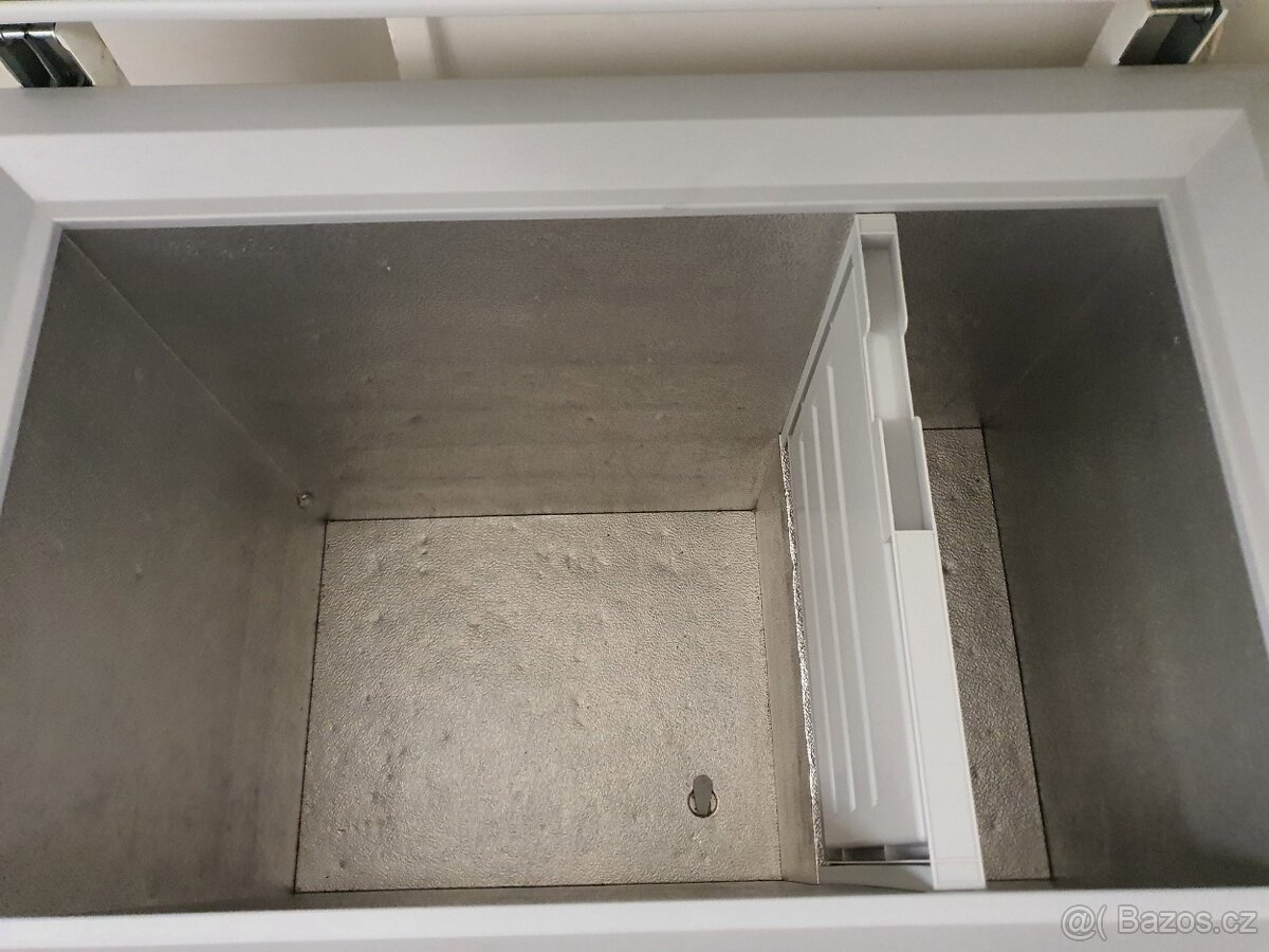 velký 200 litrů pultový mrazák truhla - 4