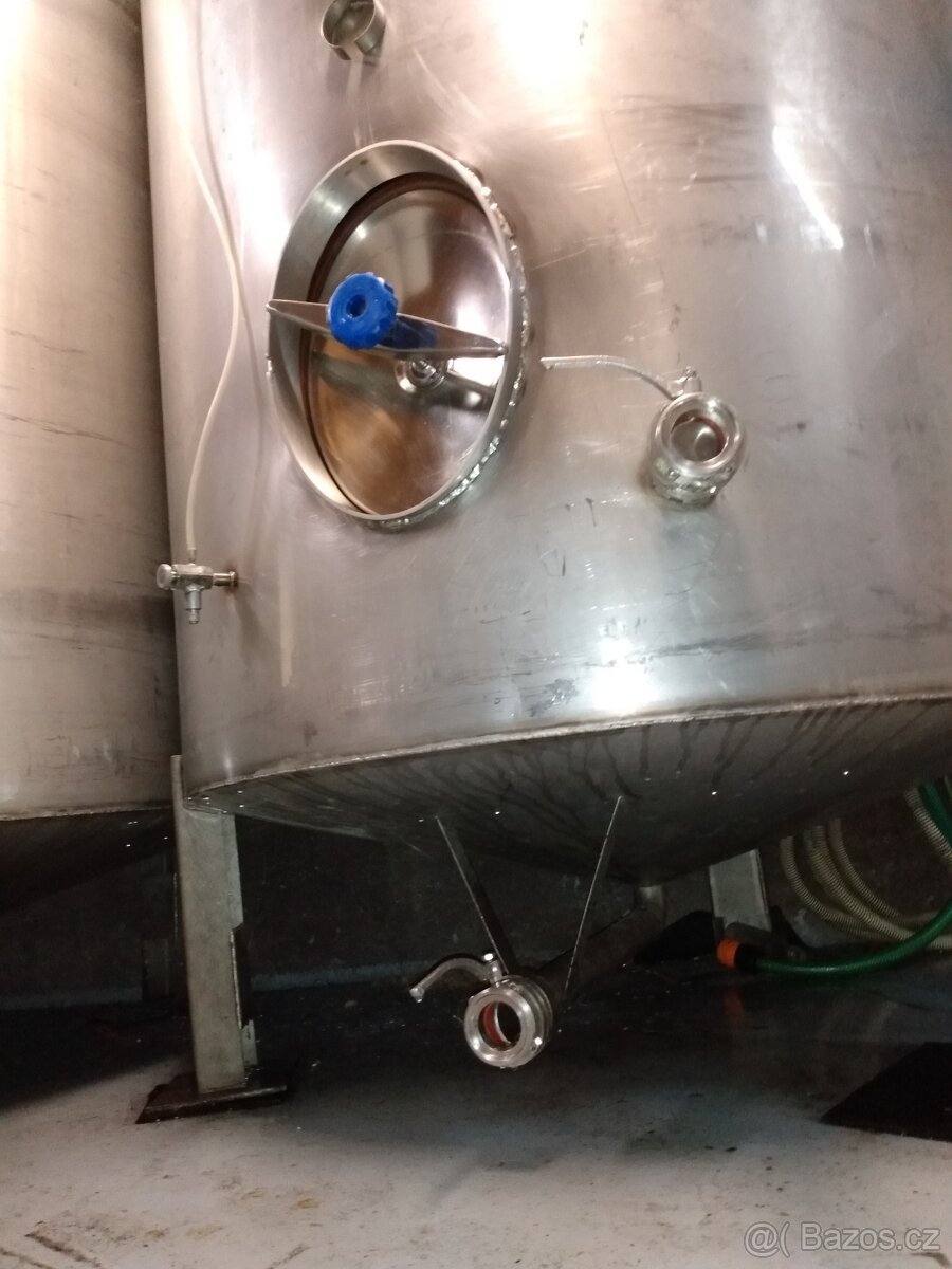 Predám nerezové nádrže na víno - 4