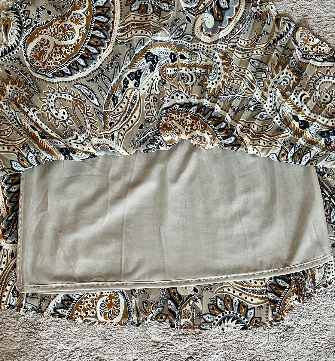 Plisovaná sukně se vzorem - 4